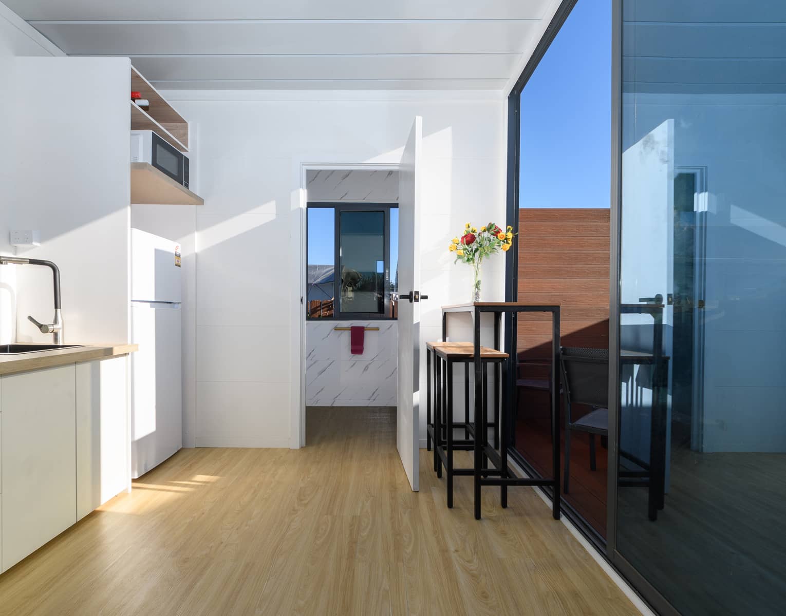 9x3 premium luxury cabin